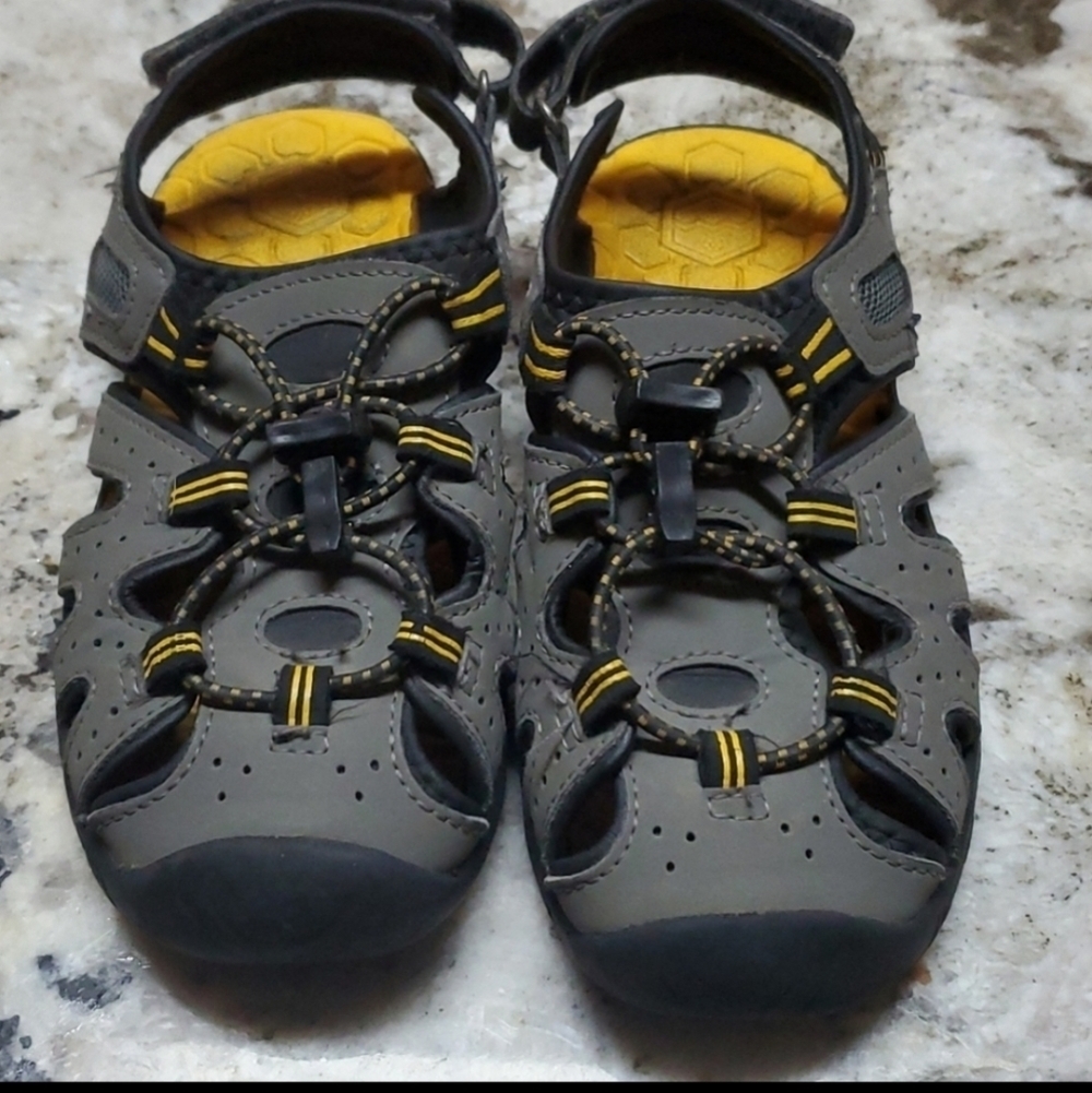 Khomnu Sandles Size 1 Yellow Gray Black Shoes Summer Boys